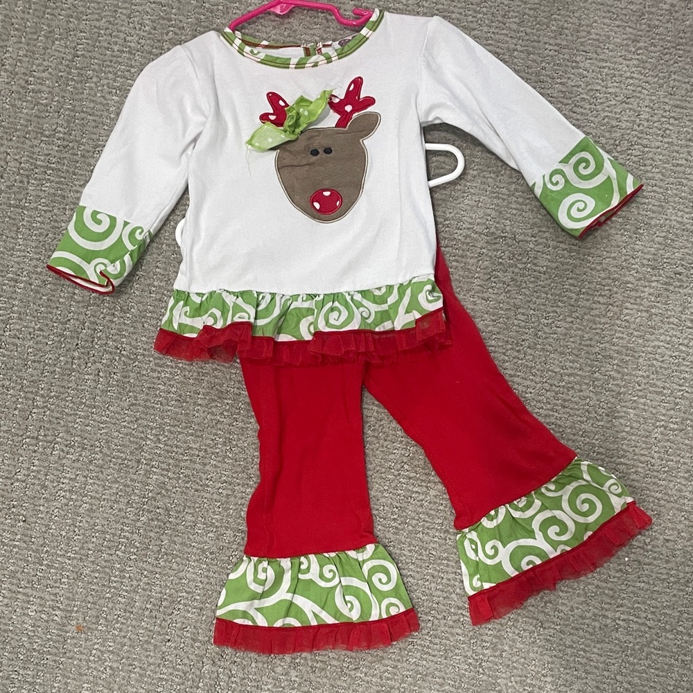 Ann Loren Red and Green Reindeer Kids Matching Set